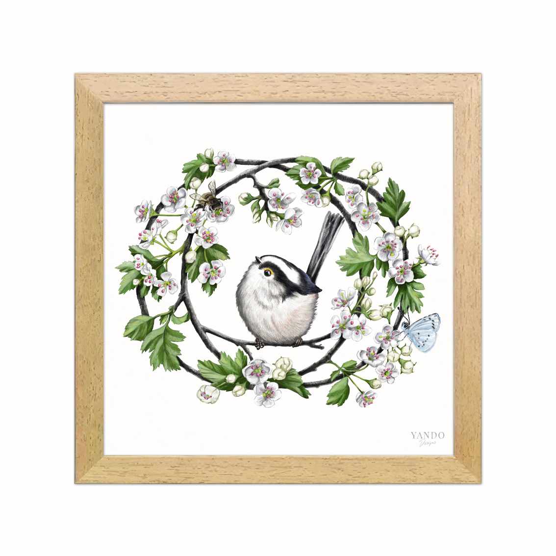 Schwanzmeise und Weißdorn im dunklen Naturholz-Rahmen — gerahmt und aufhängbereit