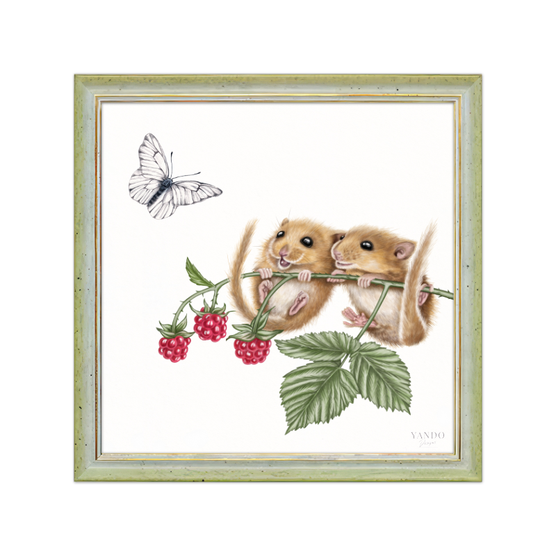 Kunstdruck Haselmäuse und Himbeere mit Holzrahmen – Grün-Gold 20×20